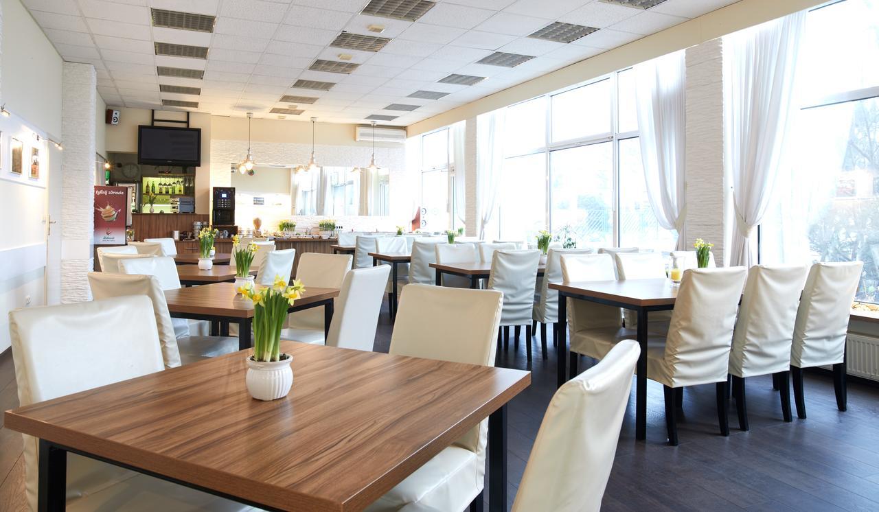 Hotel Colibra วอร์ซอ ภายนอก รูปภาพ